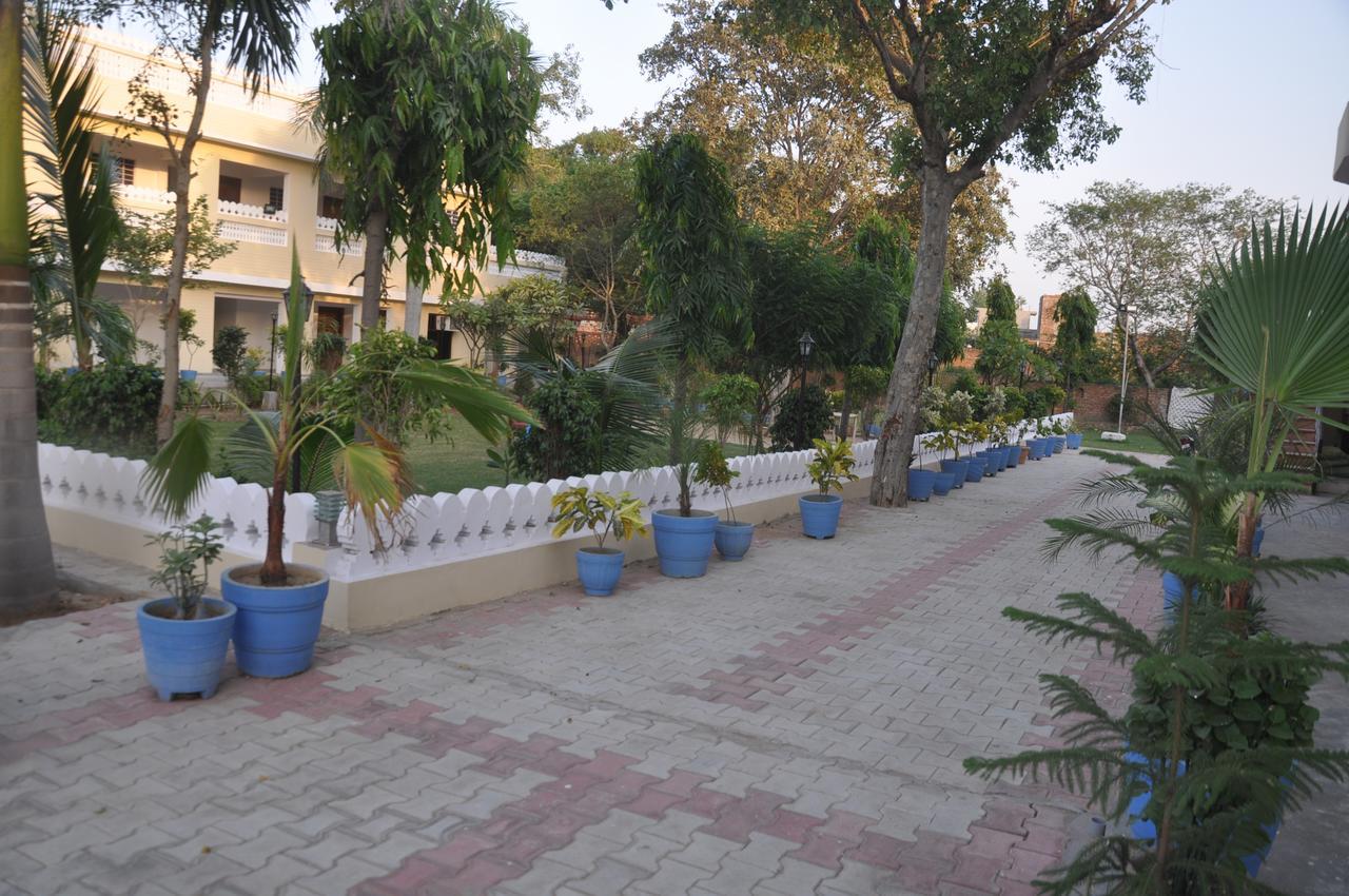 Hotel Eagle Nest Bharatpur Exteriér fotografie